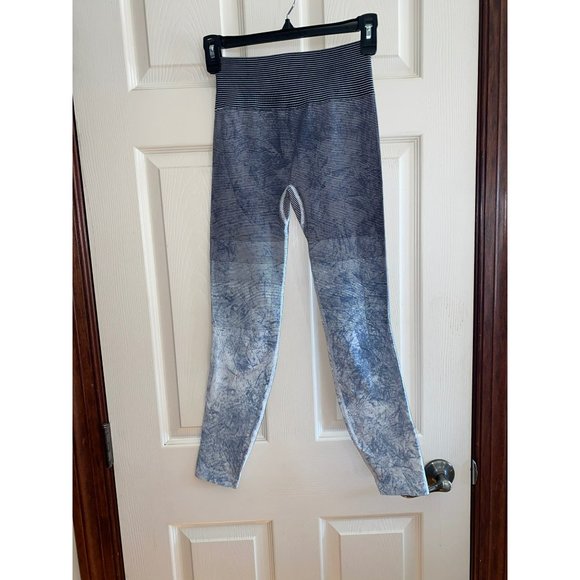 Lululemon Ebb To Train Tight  Seamless Leggings Size 6 - Picture 11 of 12